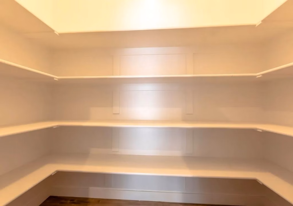 Walk-in pantry
